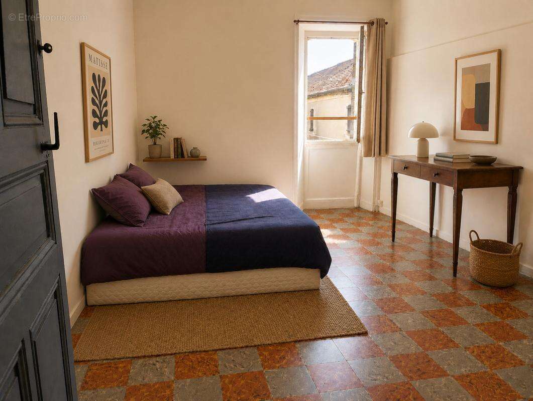 Maison à LEZAN