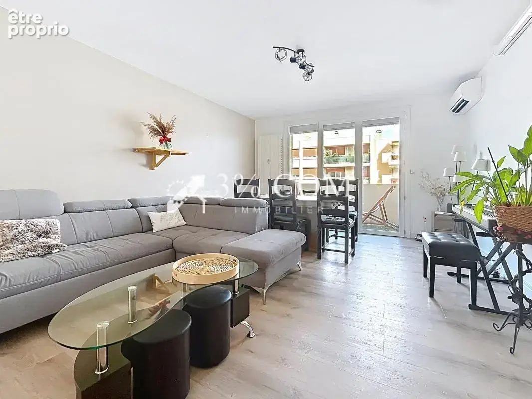 Appartement T3 vue Crussol: 74 m2 habitables avec balcon et - photo 2