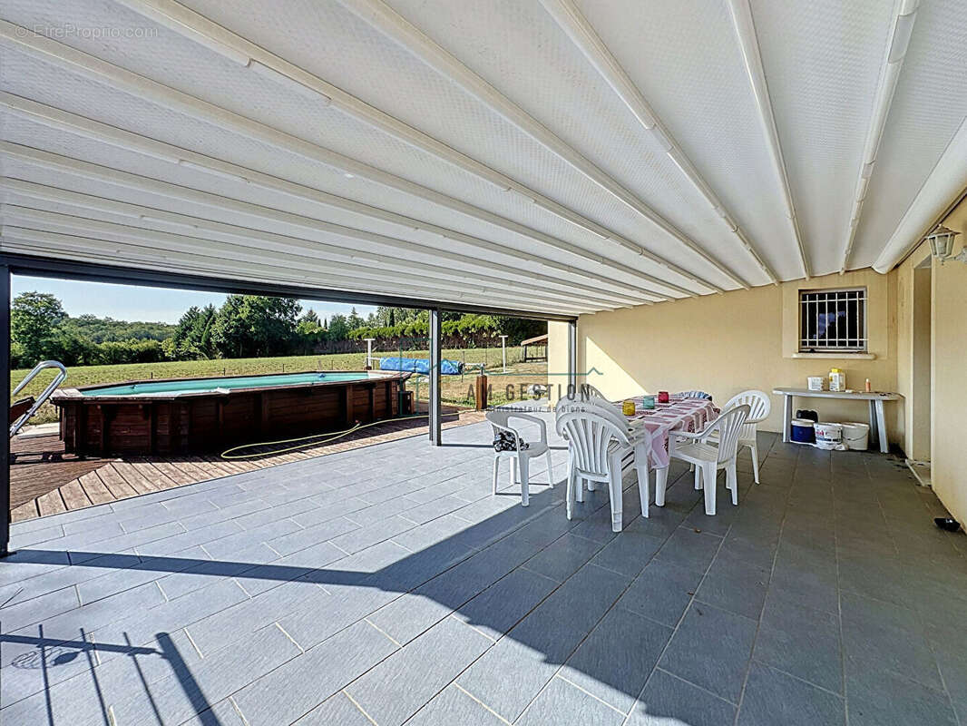 Maison Oradour-sur-glane 6 pièce(s) 130 m2 - photo 4