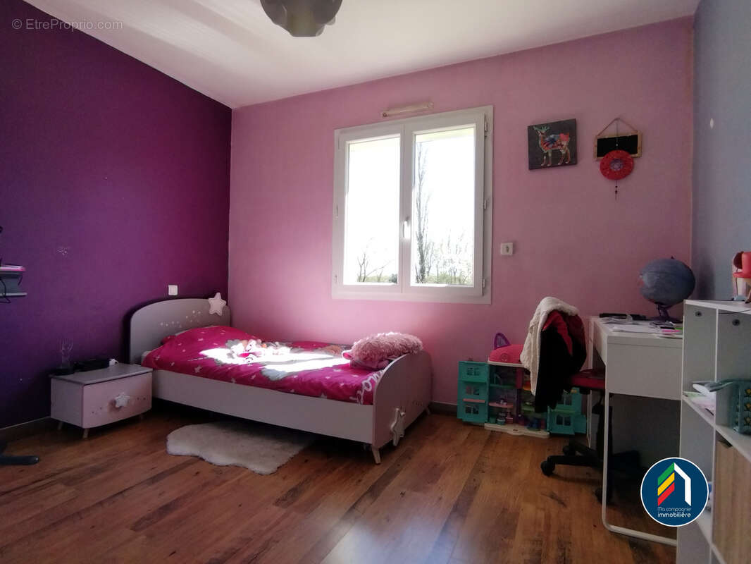 Maison à SAINTE-FLORENCE