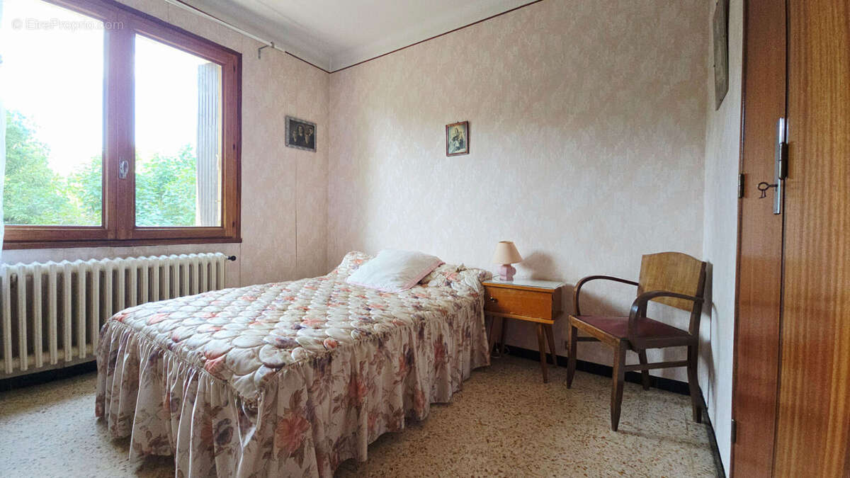 Maison à BAGNOLS-SUR-CEZE