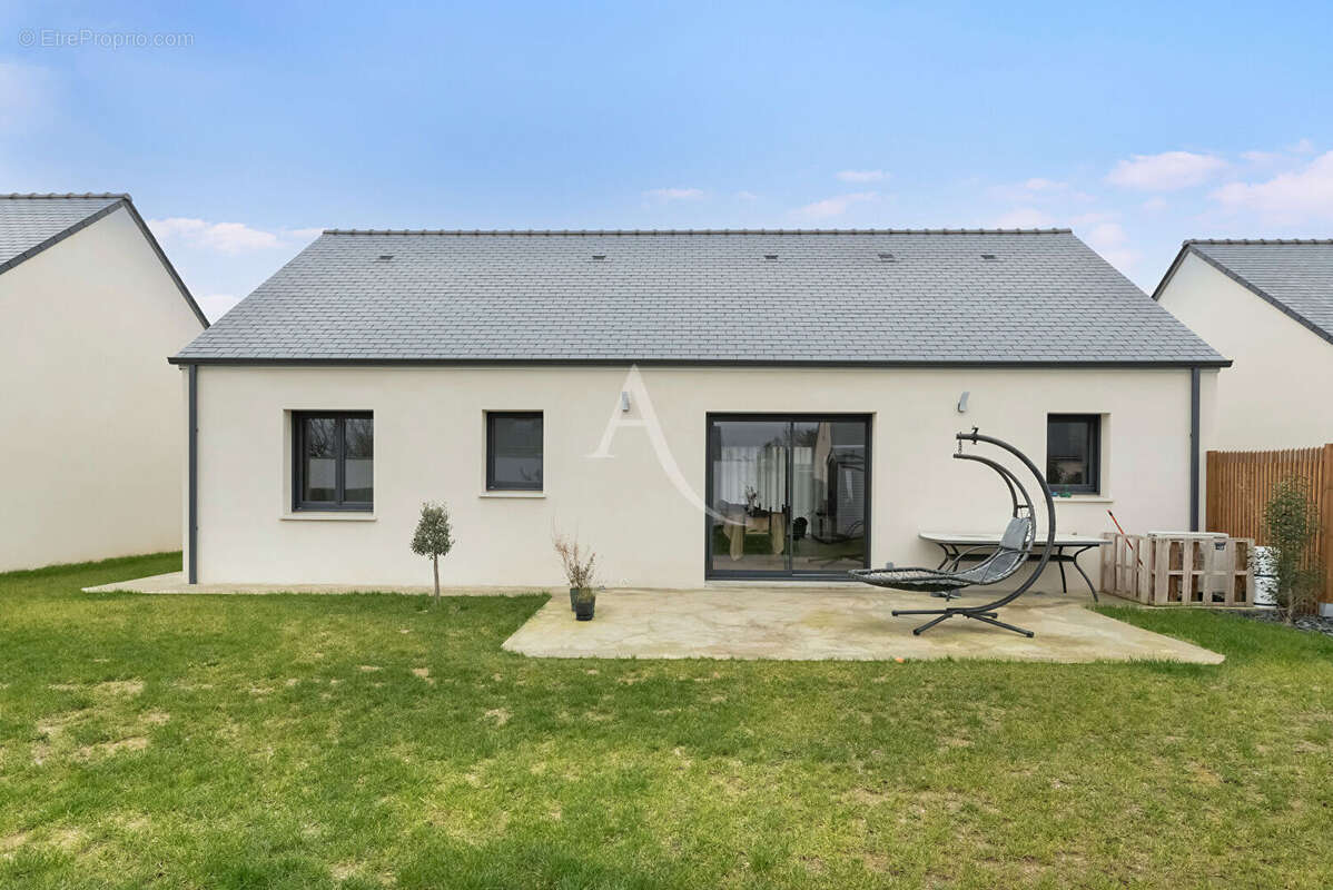 Maison à BRISSAC-QUINCE