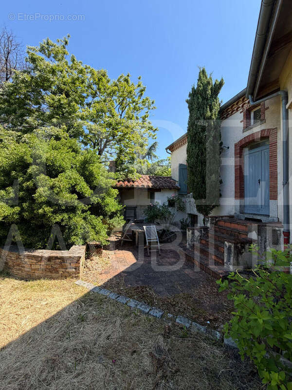 Maison à AUSSILLON