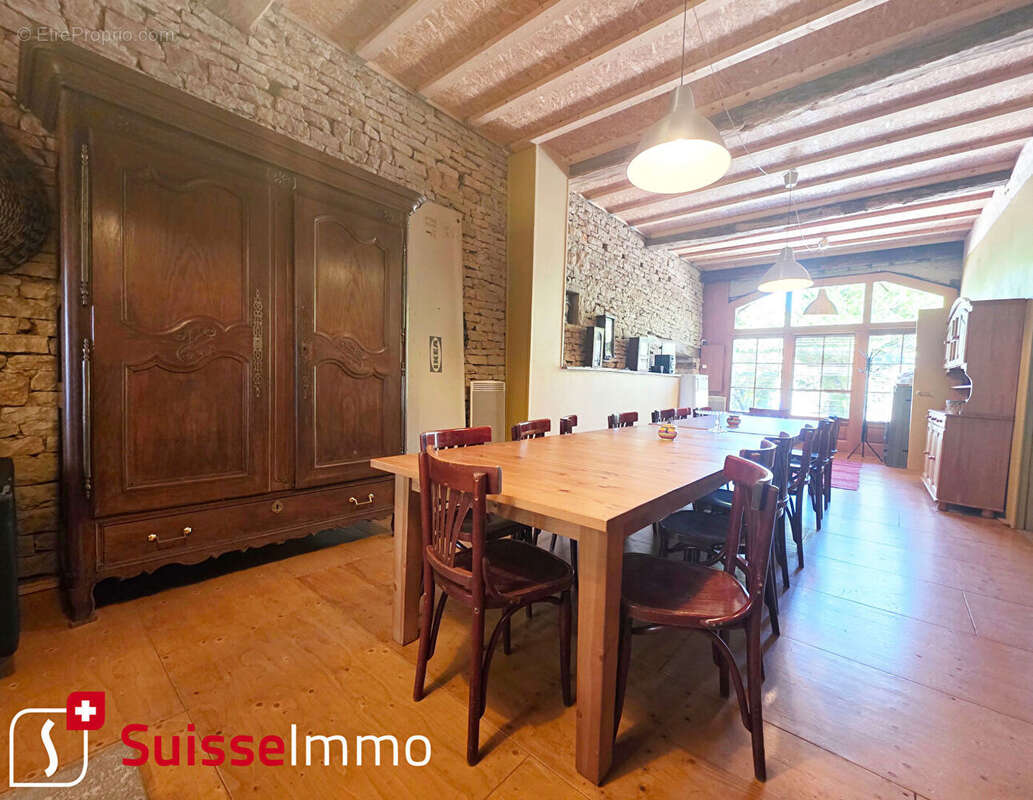 Maison à COLOMBOTTE