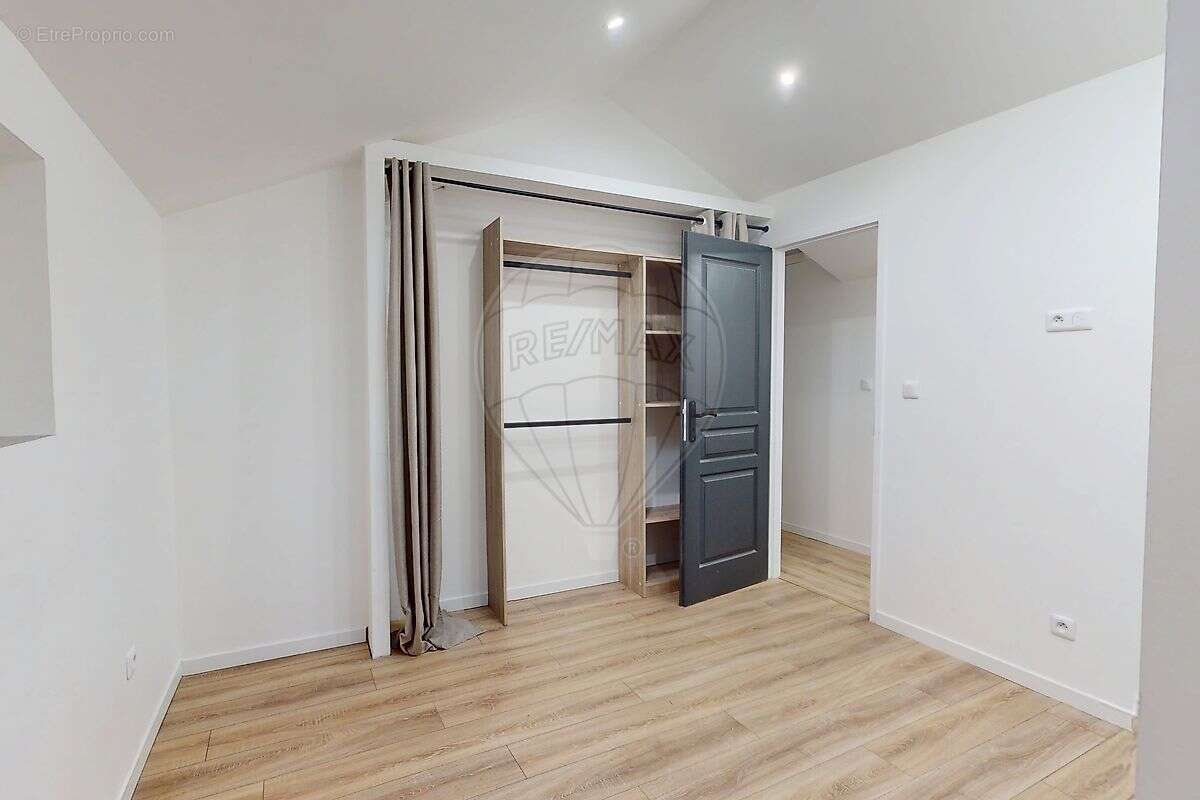 Appartement à SAINT-PRYVE-SAINT-MESMIN