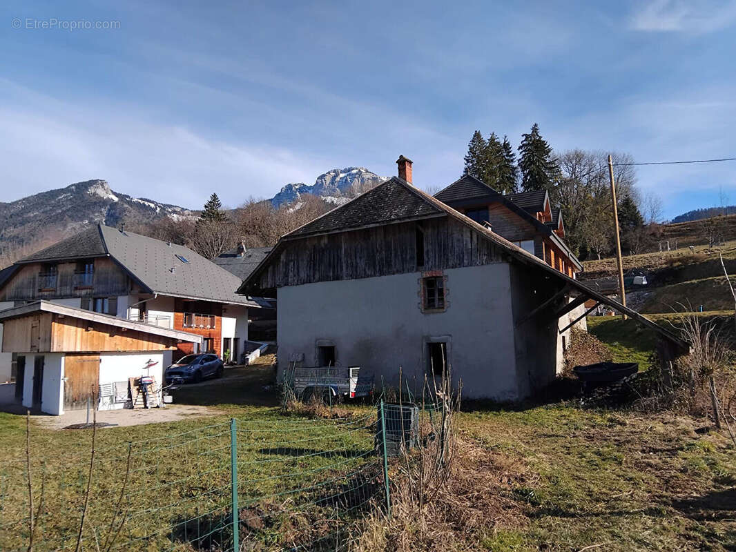 Maison à VILLAZ