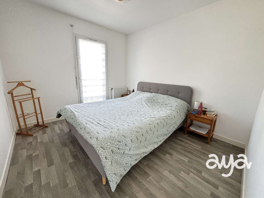 Maison 83 m² à Saint-Etienne-De-Montluc  - photo 6