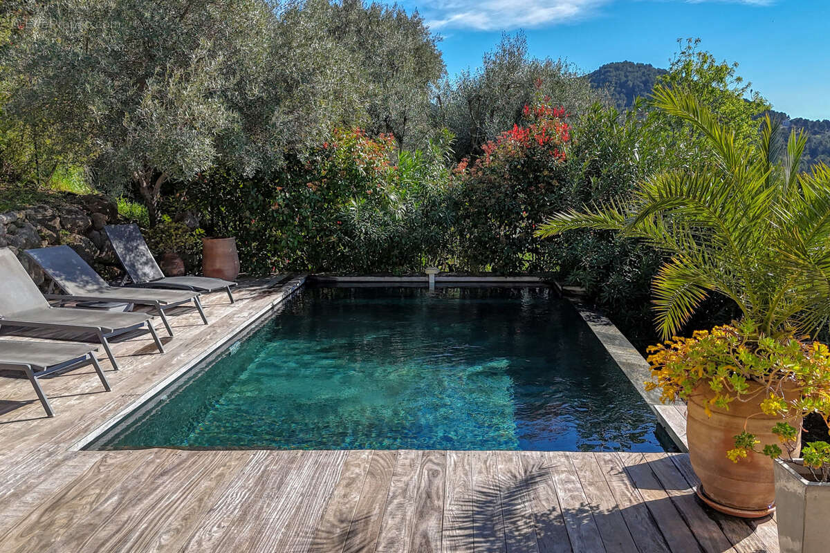 Maison à LA VALETTE-DU-VAR