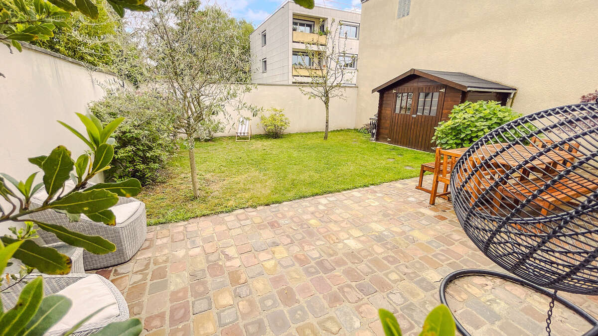 Maison à NANTERRE