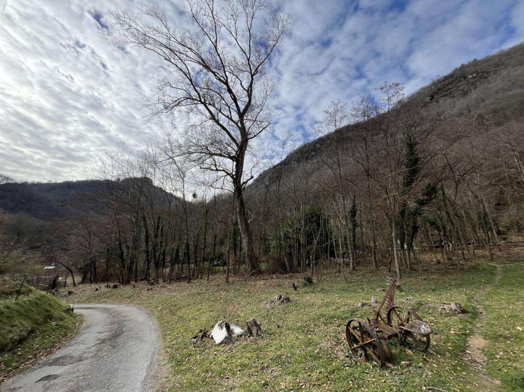 Terrain à MERCUS-GARRABET