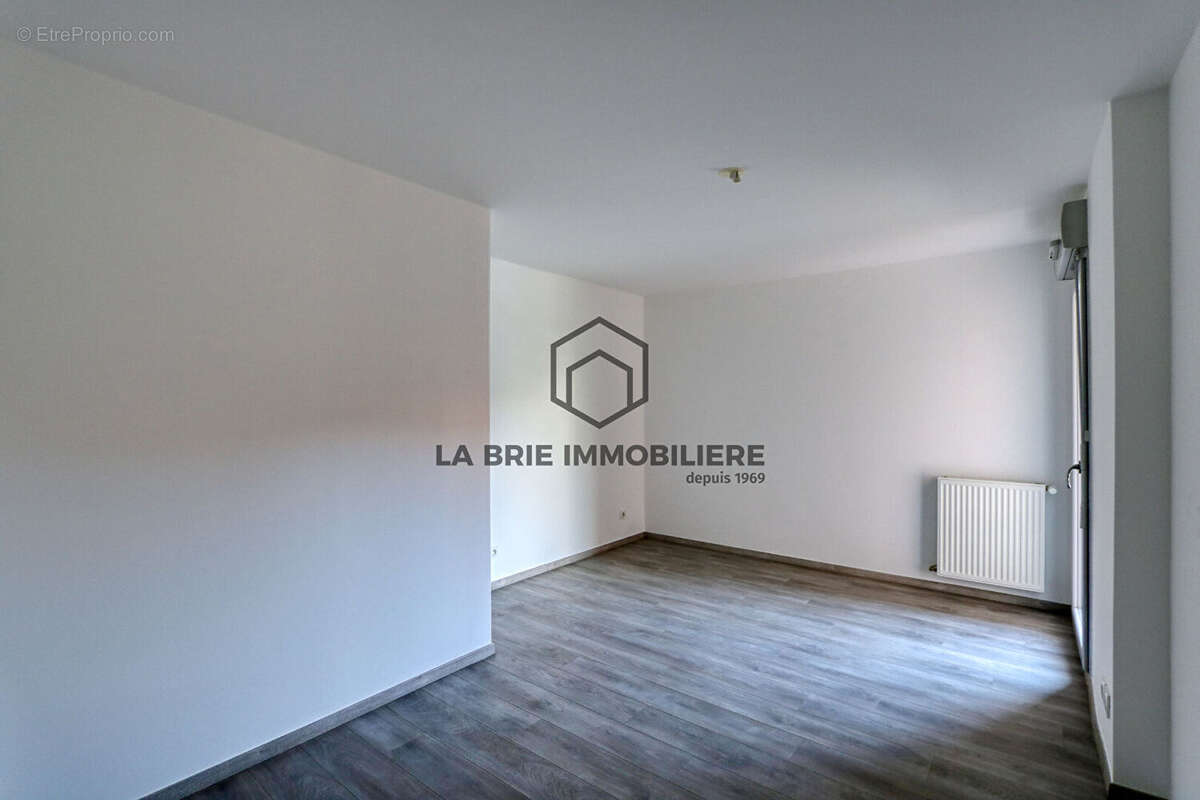 Appartement à JUVISY-SUR-ORGE
