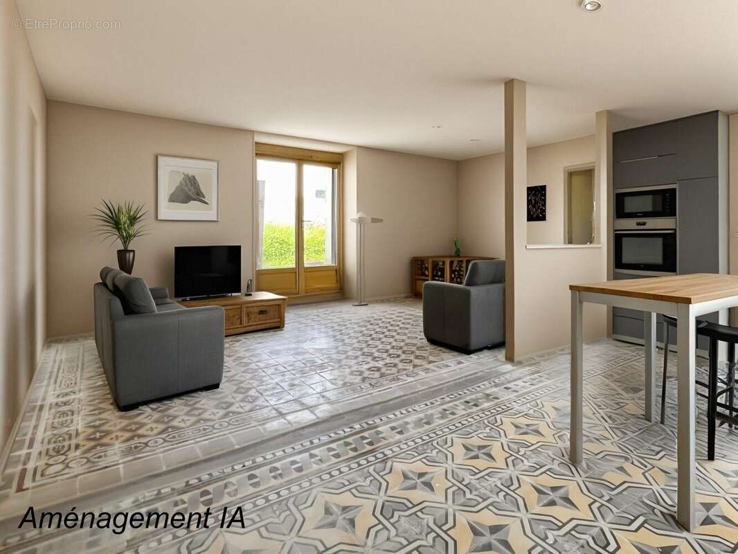Maison à CUGAND