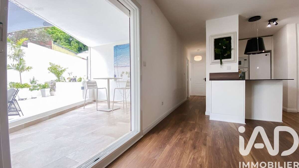 Photo 7 - Appartement à SAINT-DENIS