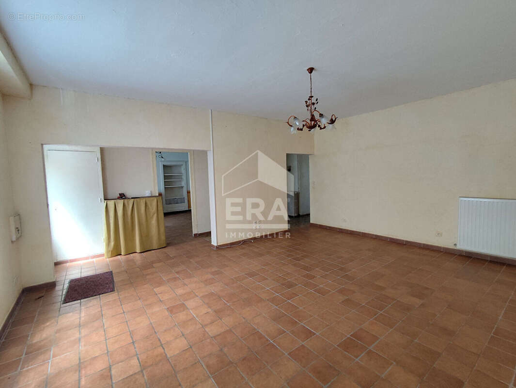 Maison 190 m² à Availles-Limouzine  - photo 2