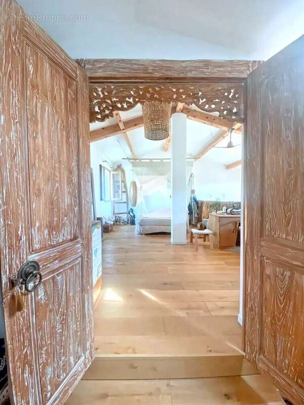 Maison à LA LONDE-LES-MAURES