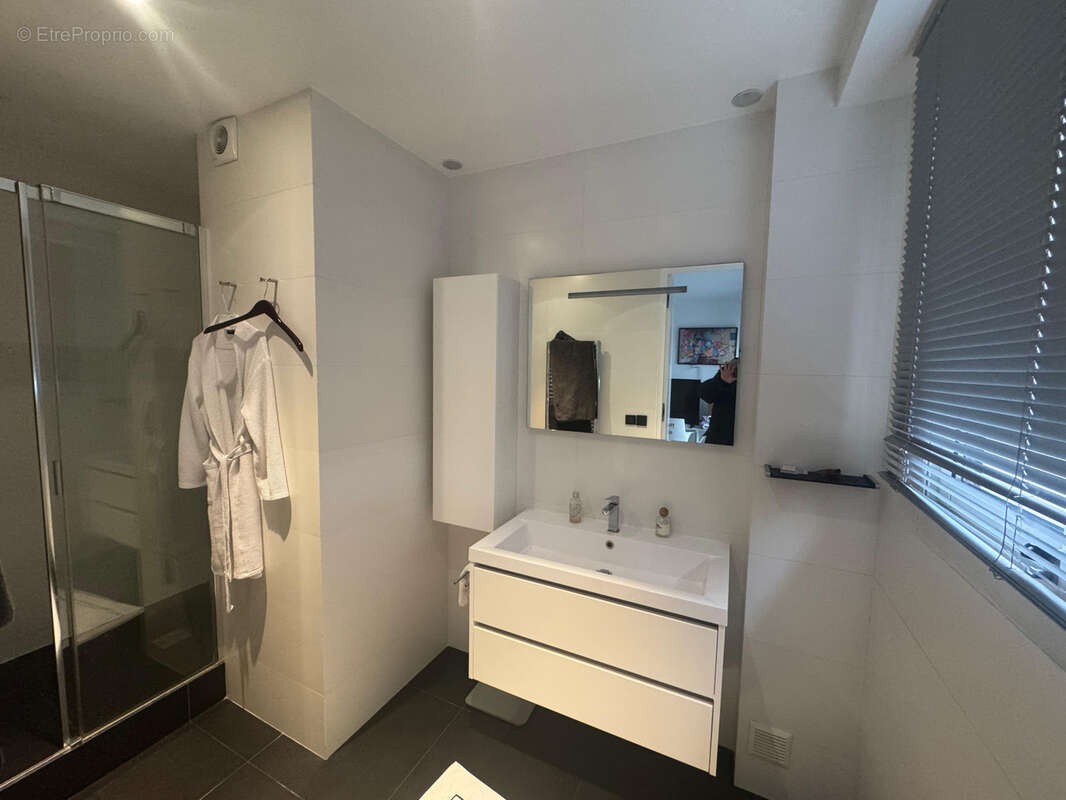 Appartement à NEUILLY-SUR-SEINE
