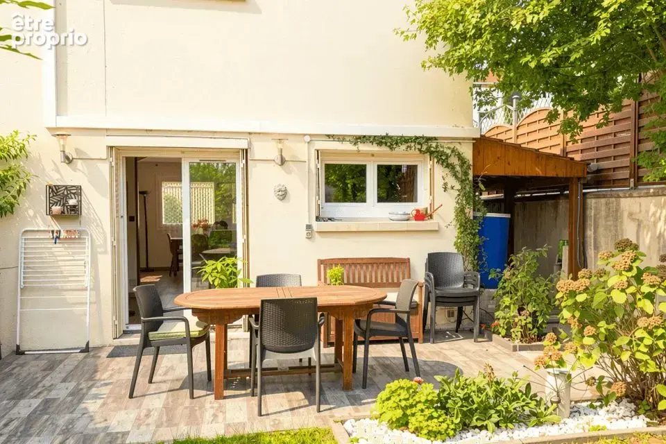 Maison 5 pièces 82 m² à vendre à Gagny (93220) - photo 3