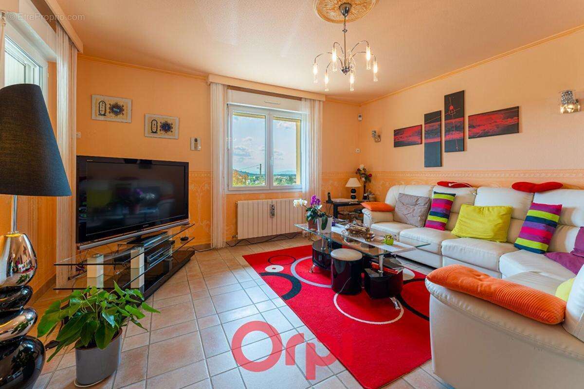 Maison à VILLENEUVE-DE-BERG