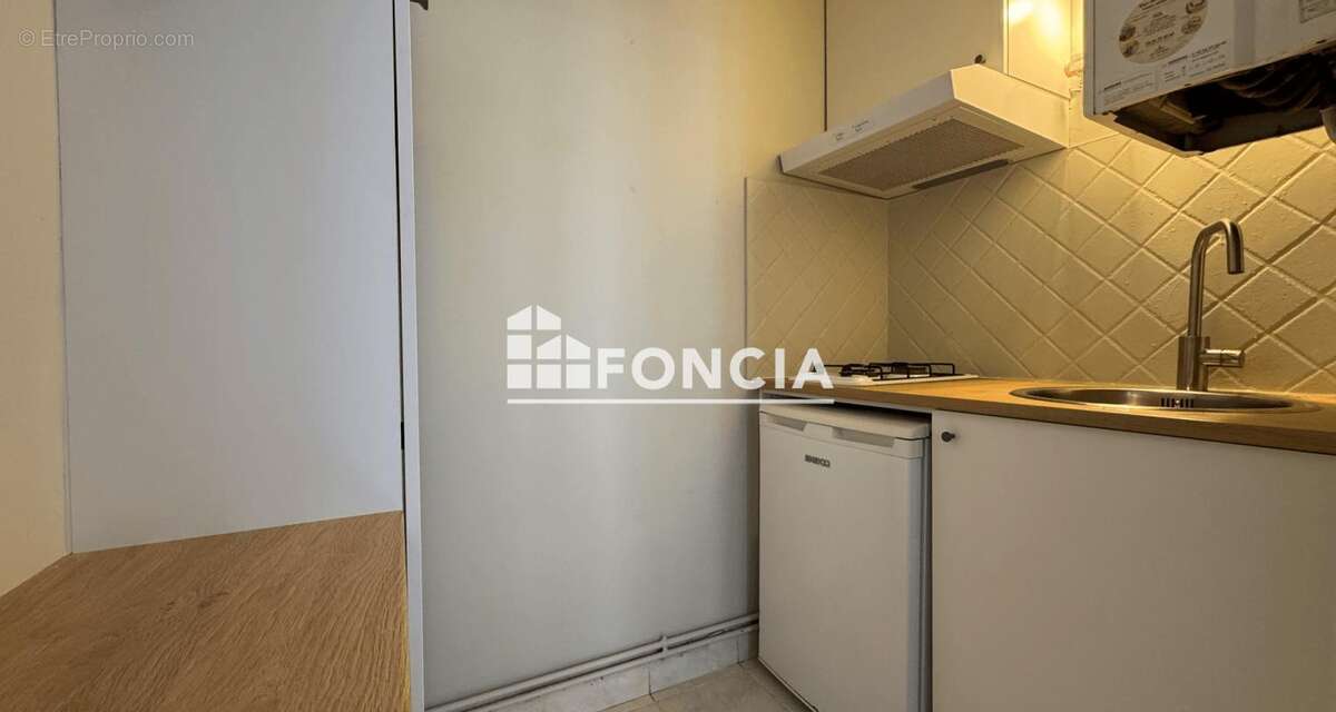 - Quartier VICTOIRE - T2 dans un Immeuble en pierre - photo 6