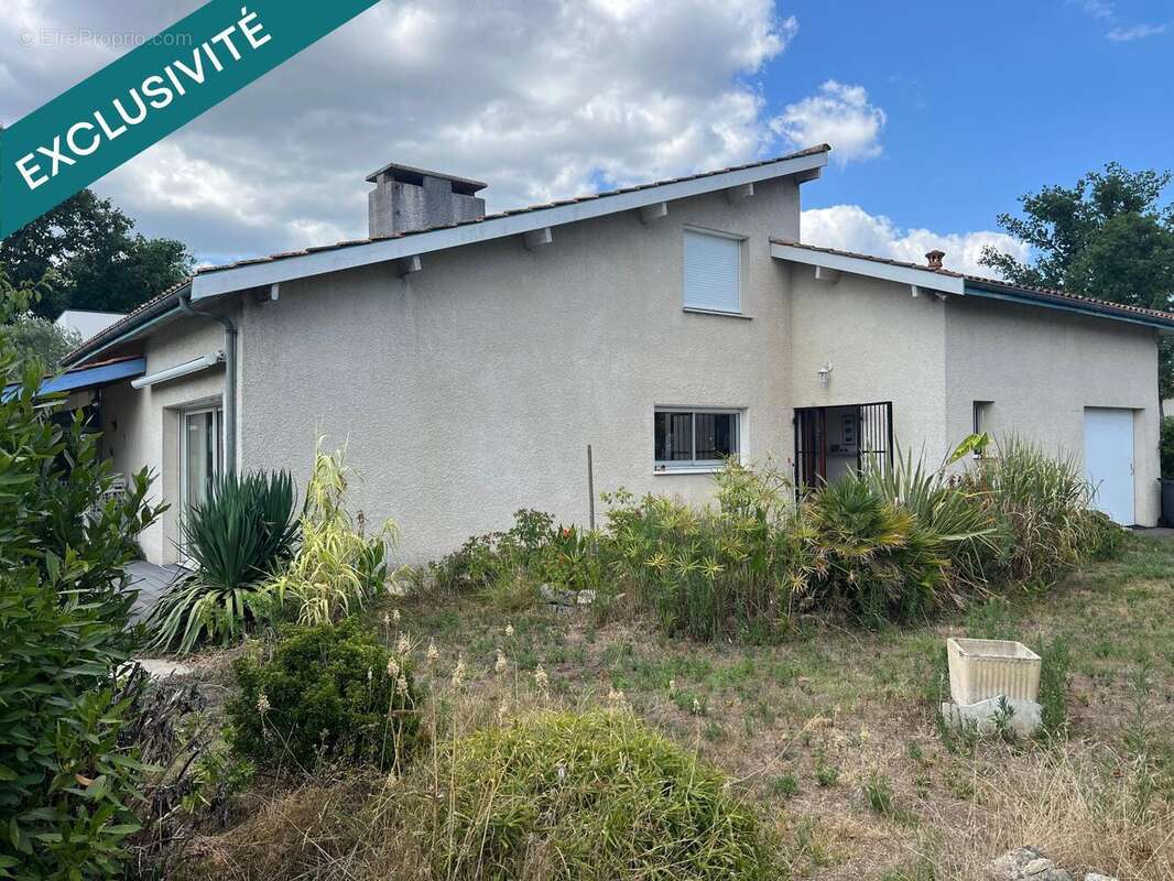 Photo 2 - Maison à PAREMPUYRE