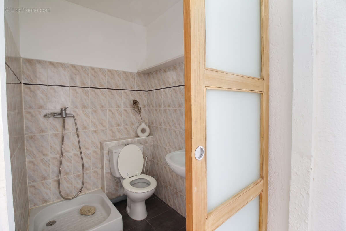 Appartement à MARSEILLE-1E