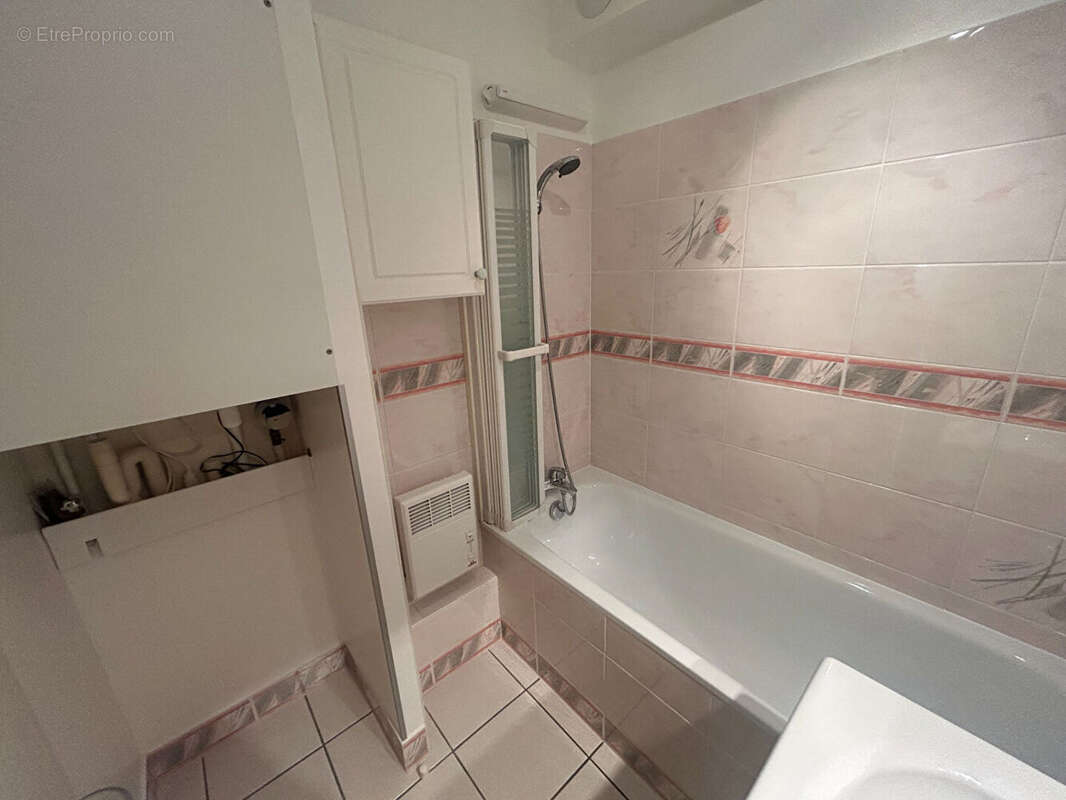 Appartement à FOURAS