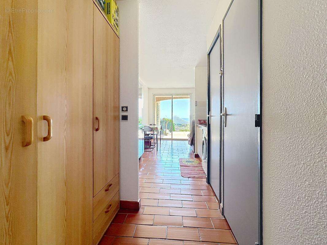 Appartement à VILLENEUVE-LOUBET