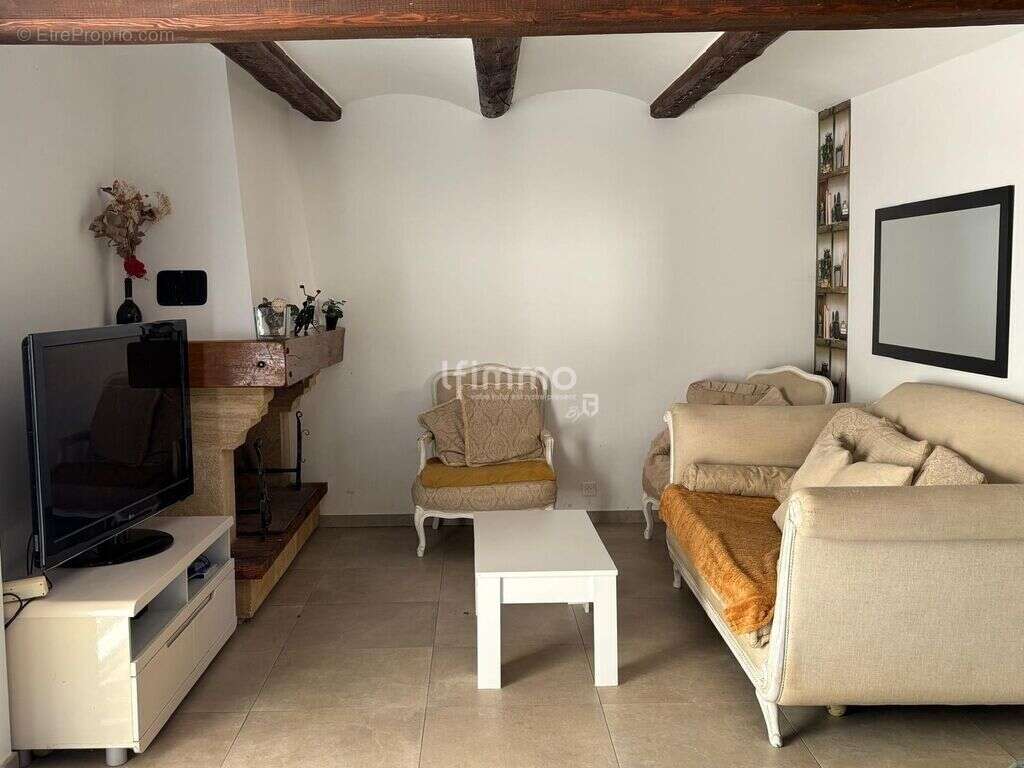 Grande maison vigneronne avec piscine, gîte et dépendances - photo 5