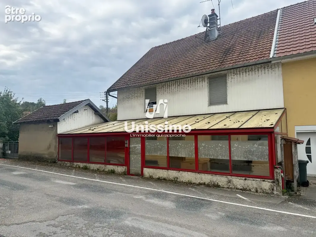 Photo Maison à L'isle-Sur-Le-Doubs au prix de 65 000€