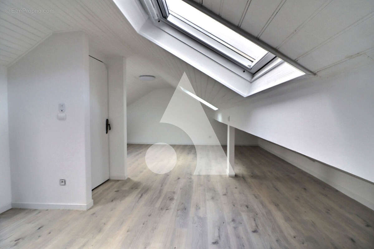 Coup de coeur ! Maison lumineuse avec chambres de plain-pied dans secteur prisé - photo 10