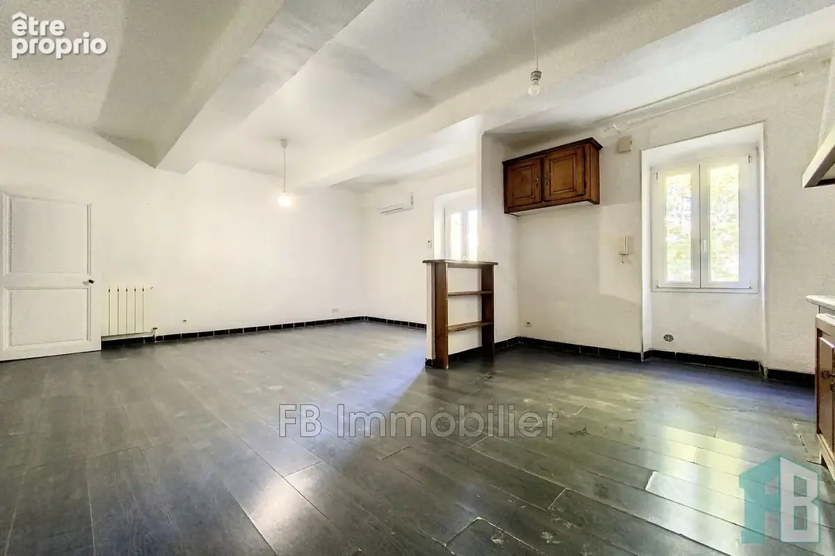 Maison 4 pièces 90 m² à vendre à Eyguieres (13430) - photo 2
