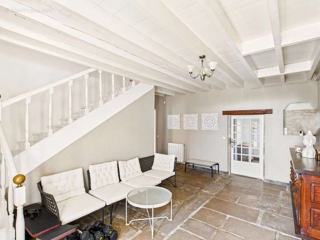 Maison à VILLEFAGNAN