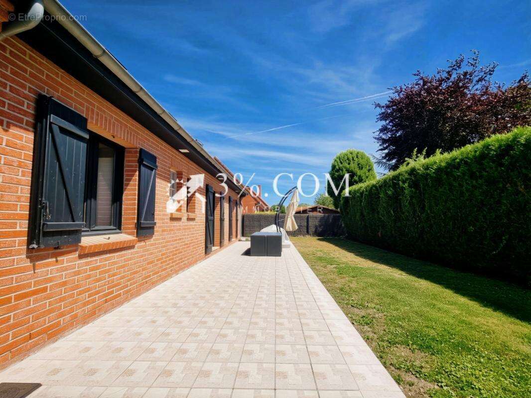 Semi Plain-Pied Individuel - 4 Chambres - Jardin & Garage - photo 2