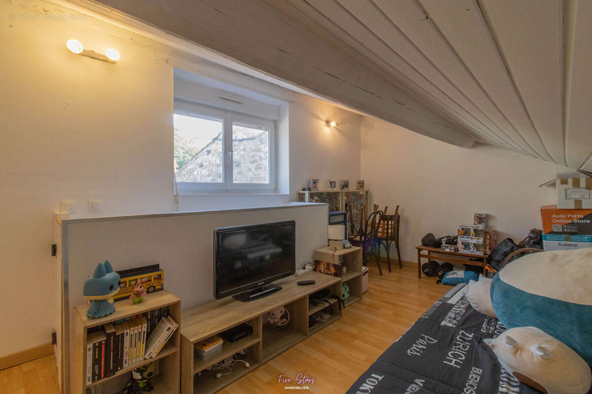 Appartement à VEZELISE