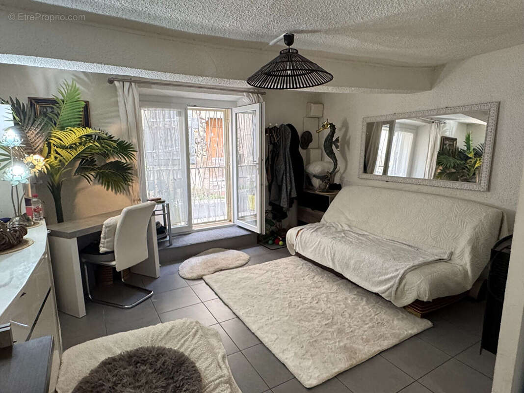 Maison à LEZIGNAN-CORBIERES