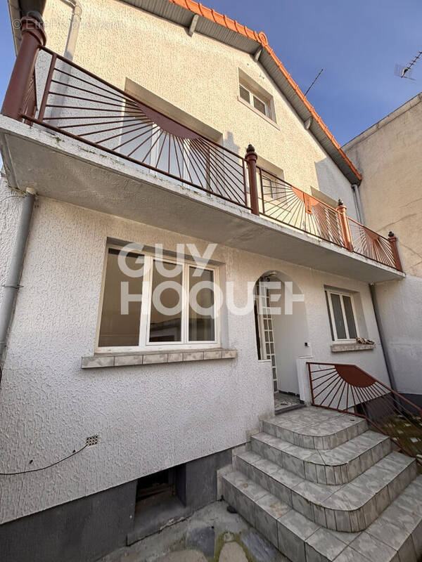 Maison à SAINT-DENIS