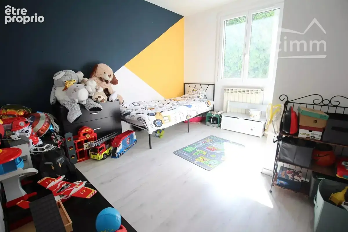 A vendre une maison entièrement rénovée avec jardin et garage - photo 8