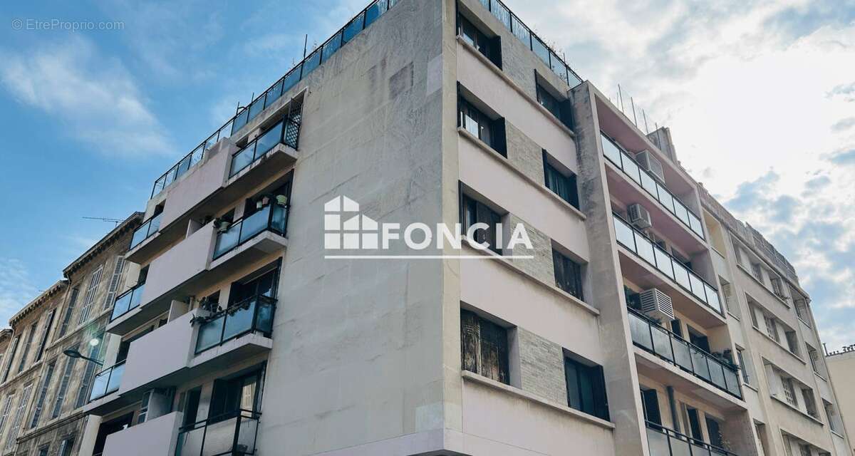 Appartement à MARSEILLE-6E