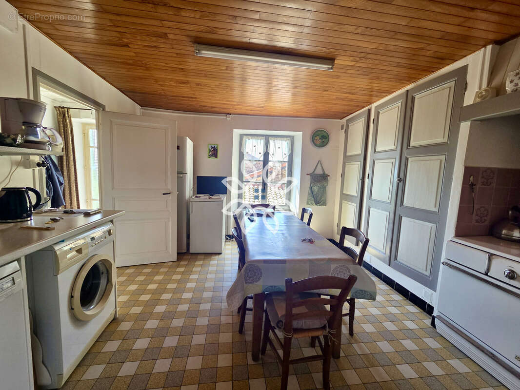 Maison à SAINT-JEAN-SAINT-GERVAIS