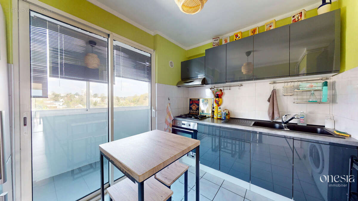 Appartement à BILLERE