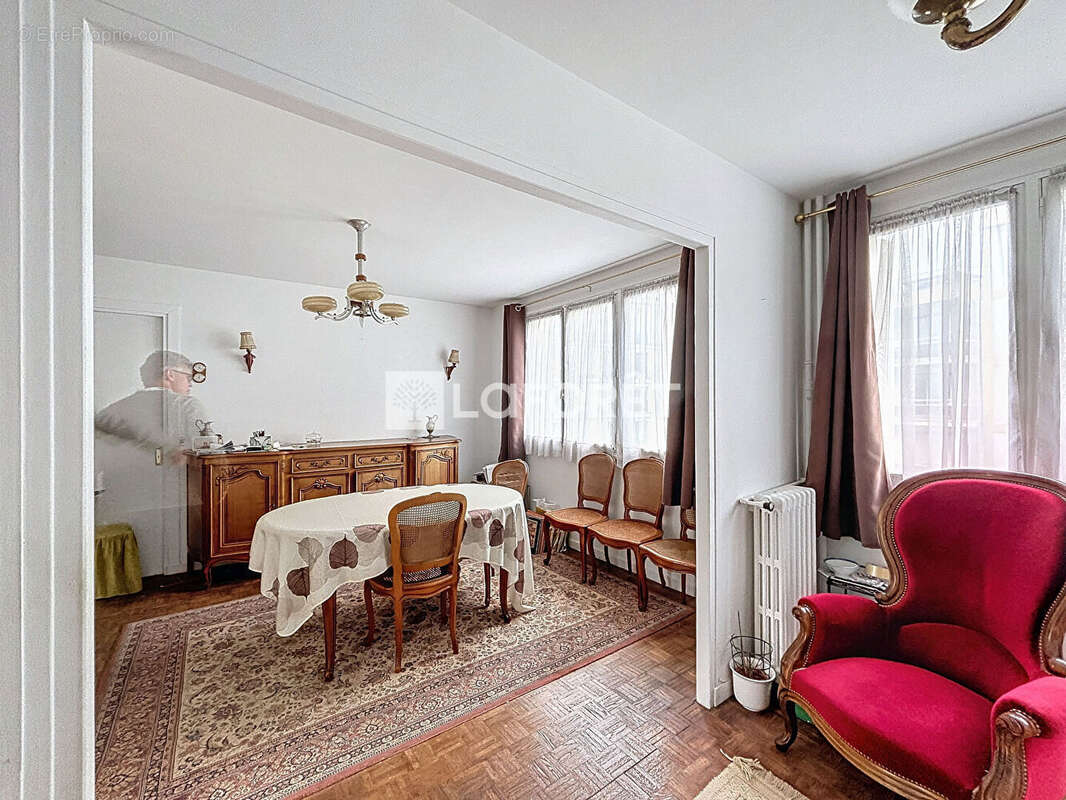 Appartement à BOURG-LA-REINE