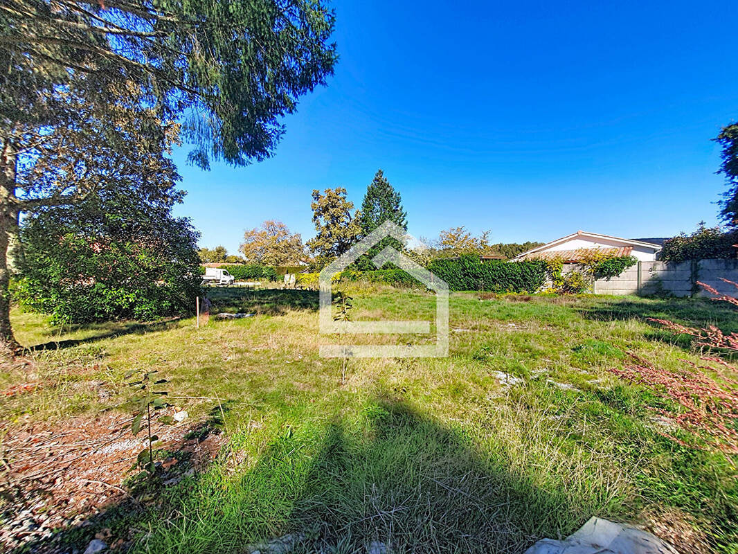 Terrain à SAINT-MEDARD-EN-JALLES