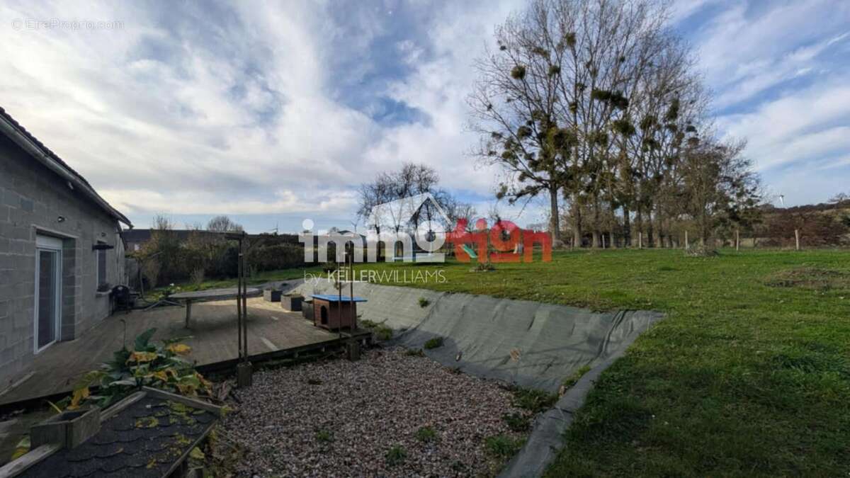 Maison à SAINT-MARTIN-EN-CAMPAGNE