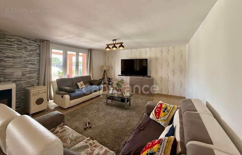 Villa à PEYRIAC MINERVOIS de 135 m2 environ, 3 chambres, piscine, garage  terrain 885m2 - photo 8