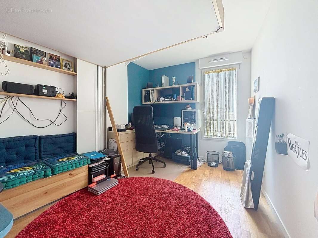 Appartement à SAINT-CYR-L'ECOLE