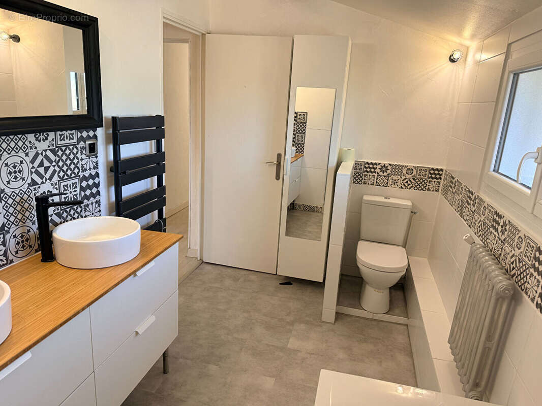 4 CHAMBRES avec garage et jardin - photo 11