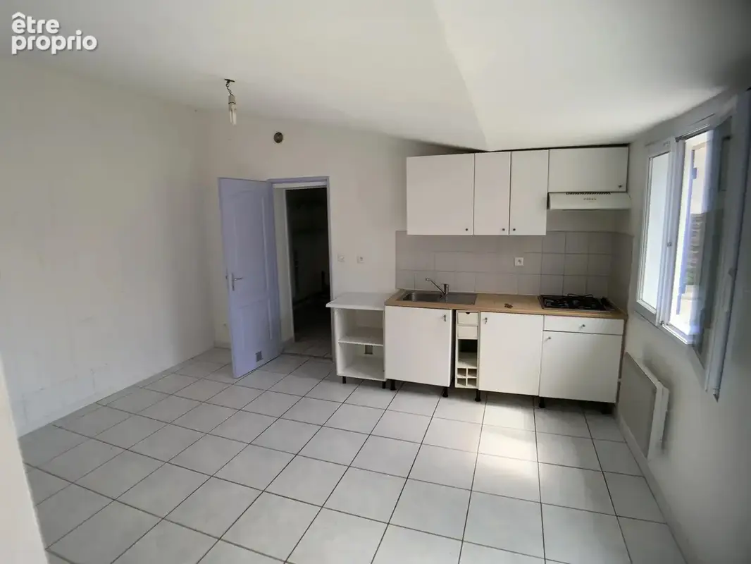 À Vendre : Ensemble de 2 Appartements Proche Centre de Rochefort - photo 10