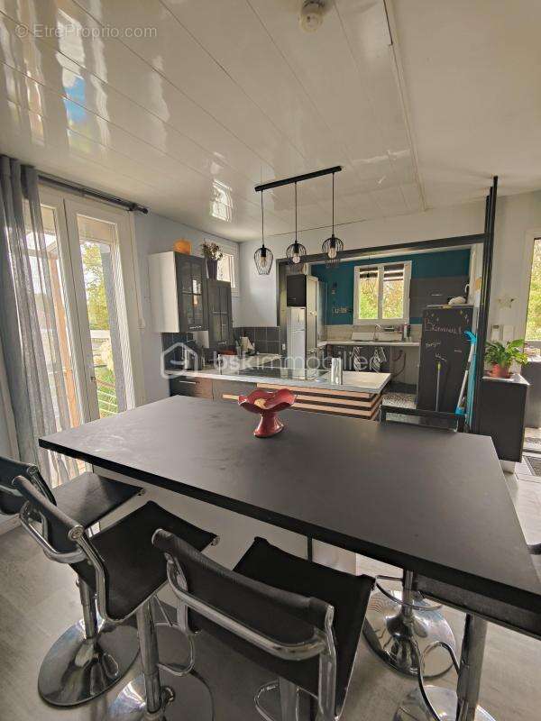 Maison à ARTIGUES-PRES-BORDEAUX