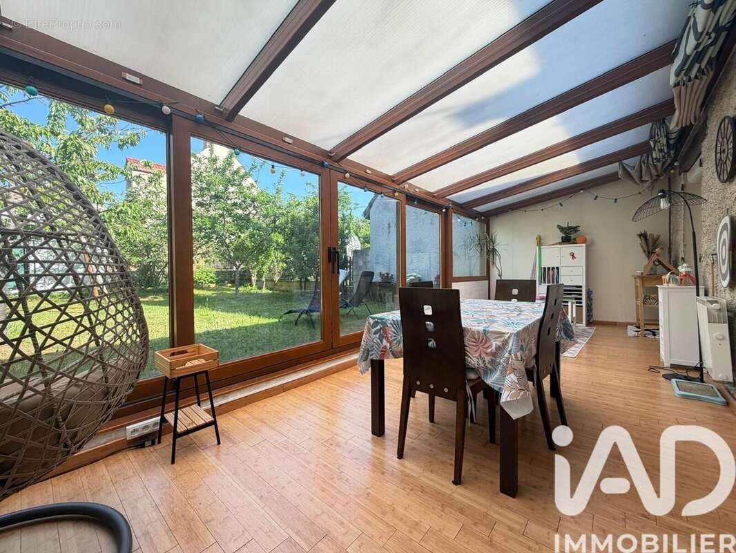 Photo 2 - Maison à SAINTE-GENEVIEVE-DES-BOIS