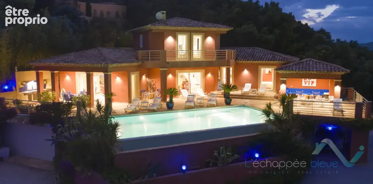 Vente Villa 7 pièces avec magnifique vue mer panoramique à Sainte Maxime - photo 3